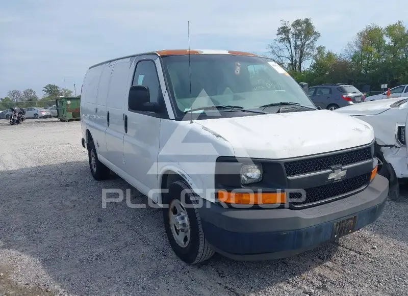 2003 Chevrolet Express photo