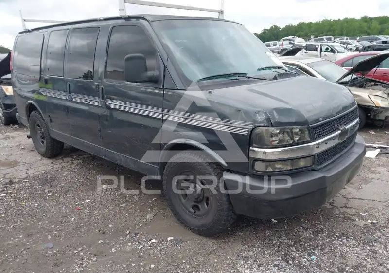 2003 Chevrolet Express photo