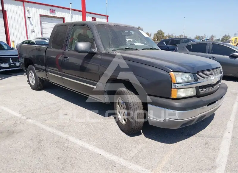 2003 Chevrolet Silverado photo