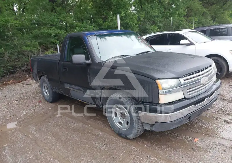 2003 Chevrolet Silverado photo