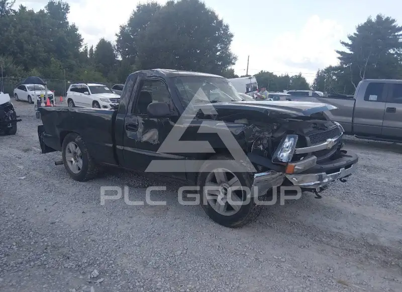 2003 Chevrolet Silverado photo