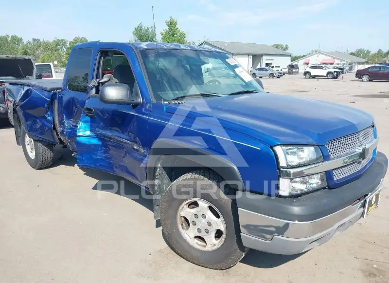 2003 Chevrolet Silverado photo