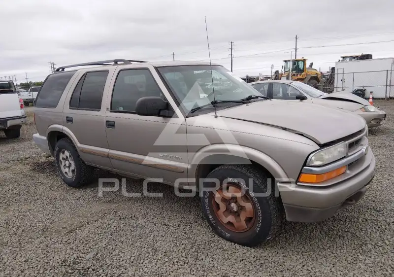 2003 Chevrolet Blazer photo