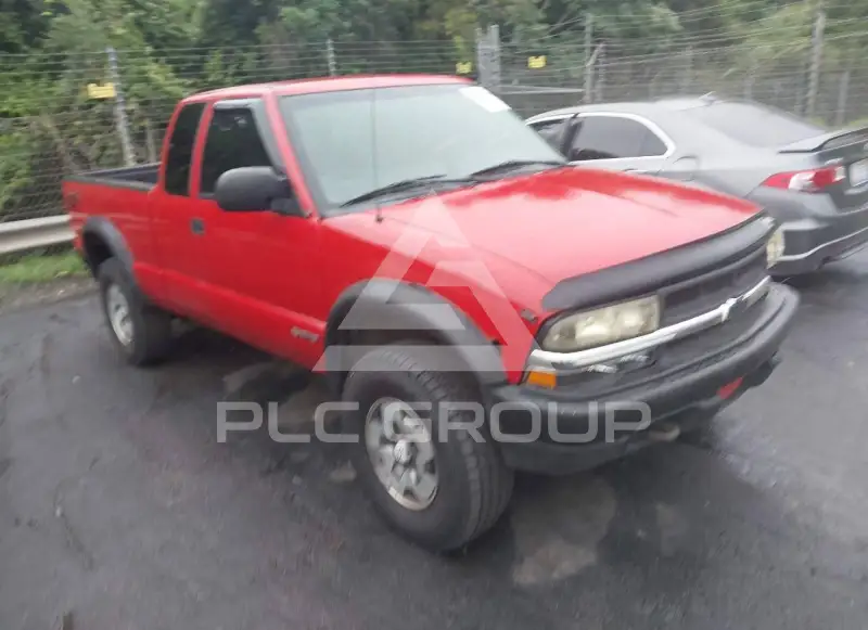 2003 Chevrolet S10 photo