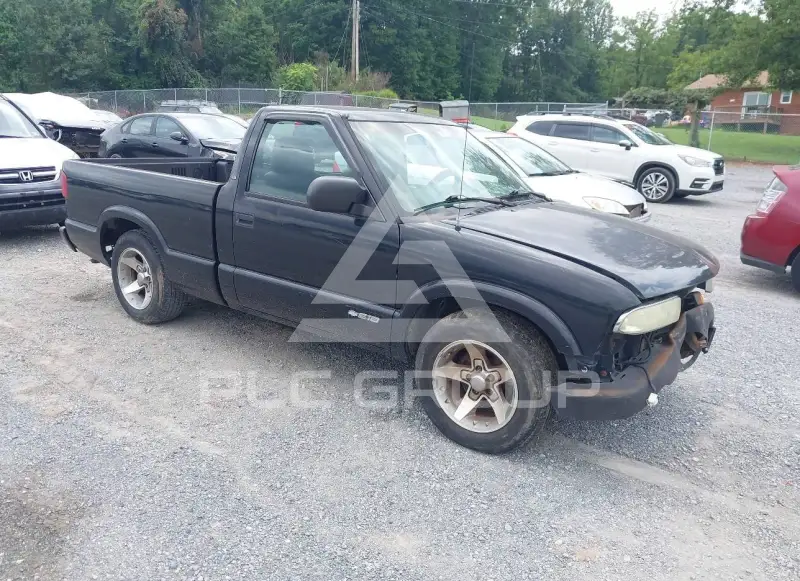 2003 Chevrolet S10 photo