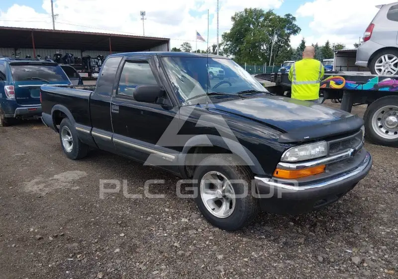 2003 Chevrolet S10 photo