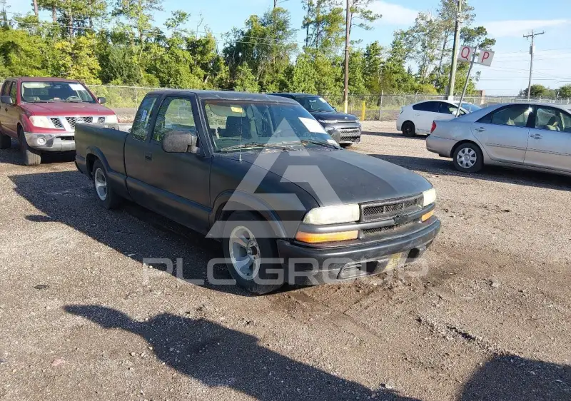 2003 Chevrolet S10 photo