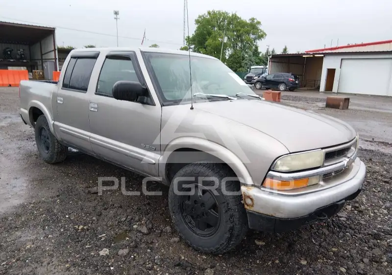 2003 Chevrolet S10 photo