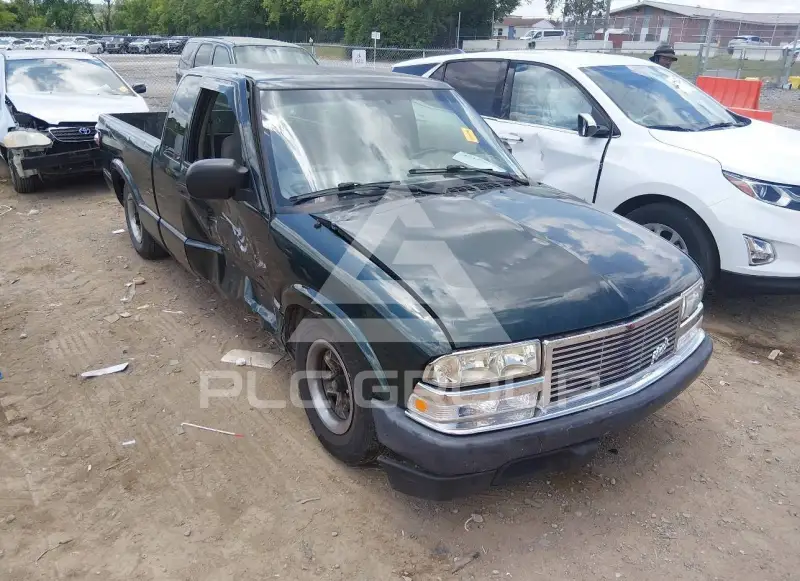 2003 Chevrolet S10 photo