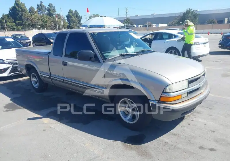 2003 Chevrolet S10 photo