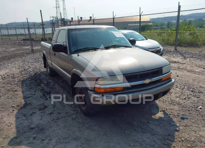 2003 Chevrolet S10 photo