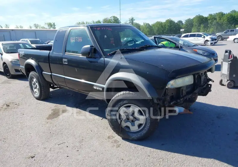 2003 Chevrolet S10 фото