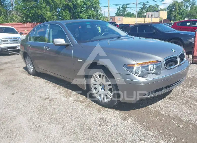 2003 BMW 745 photo