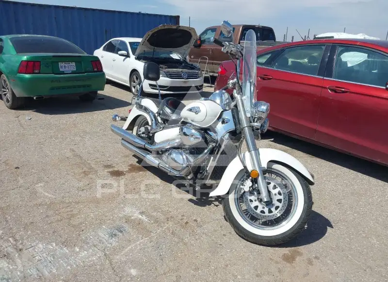 2003 Suzuki VL photo