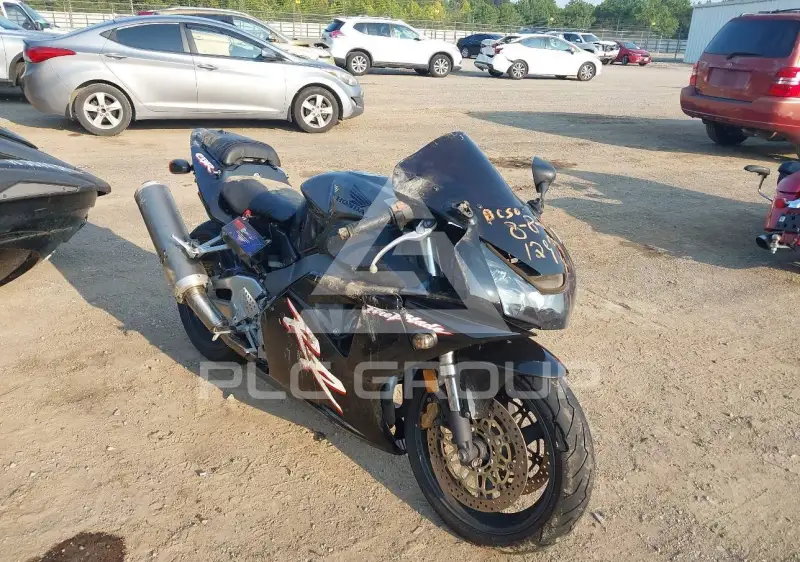 2003 Honda CBR900 фото