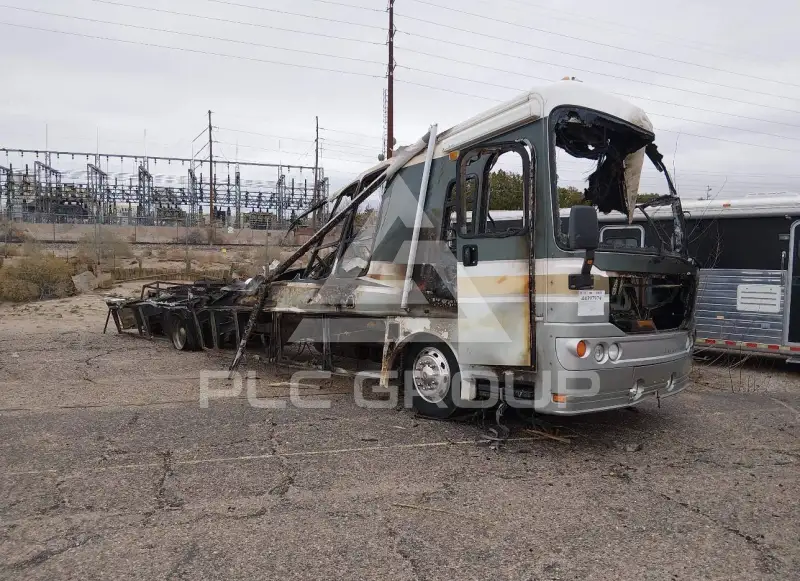 2003 Freightliner Chassis photo