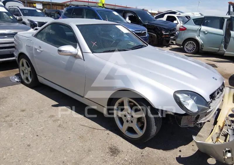 2003 Mercedes Benz SLK 320 photo