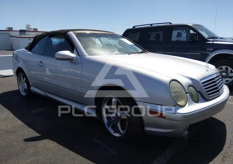 2003 Mercedes Benz CLK фото