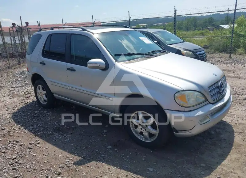 2003 Mercedes Benz ML 350 photo