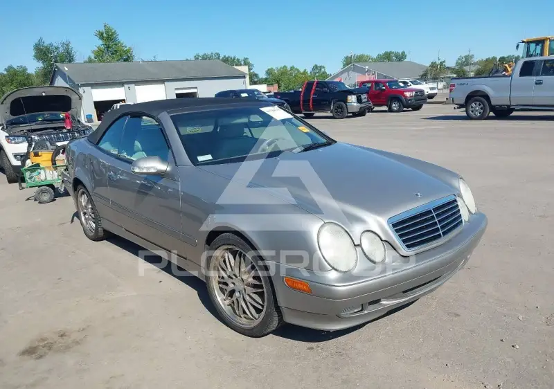 2003 Mercedes Benz CLK 320 фото