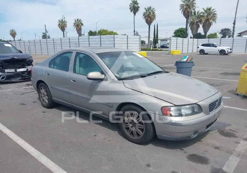 2003 Volvo S60 photo