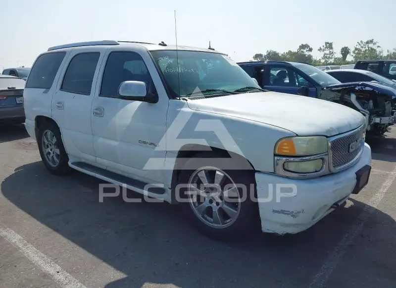2003 GMC YUKON фото
