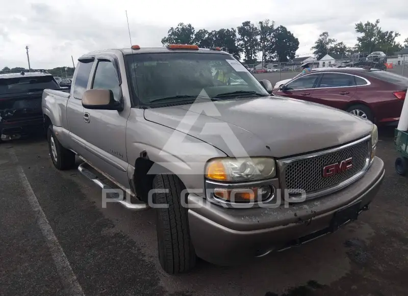 2003 GMC Sierra фото