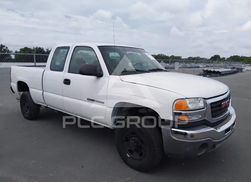 2003 GMC Sierra photo