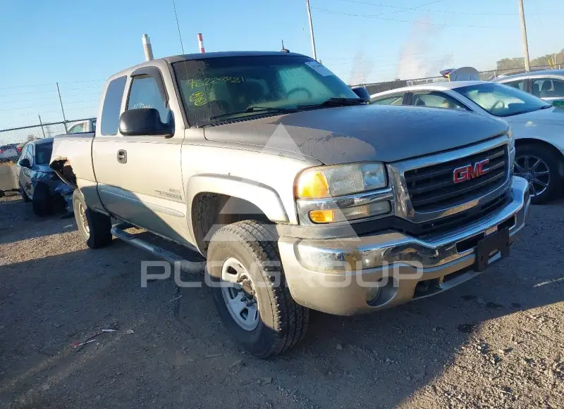 2003 GMC Sierra photo