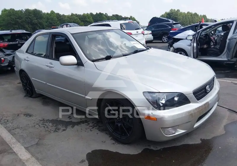 2003 Lexus IS300 photo