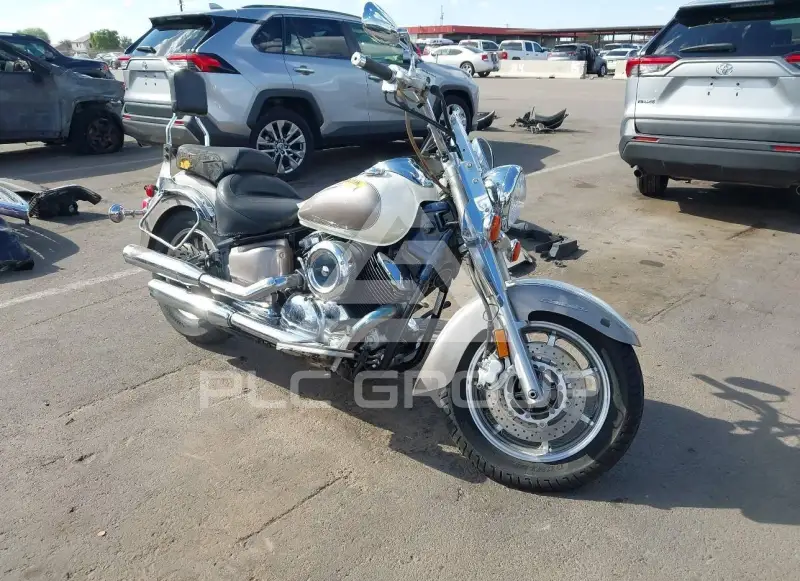 2003 Yamaha XVS1100 фото
