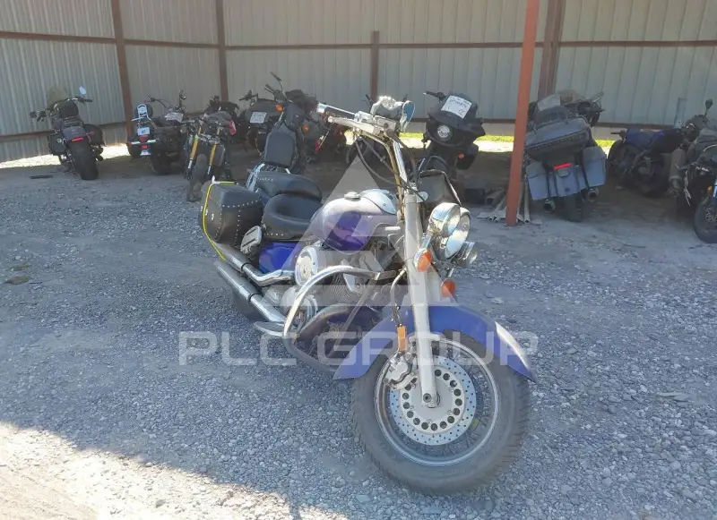 2003 Yamaha XVS1100 photo