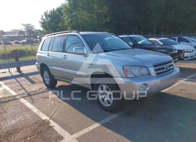 2003 Toyota Highlander photo