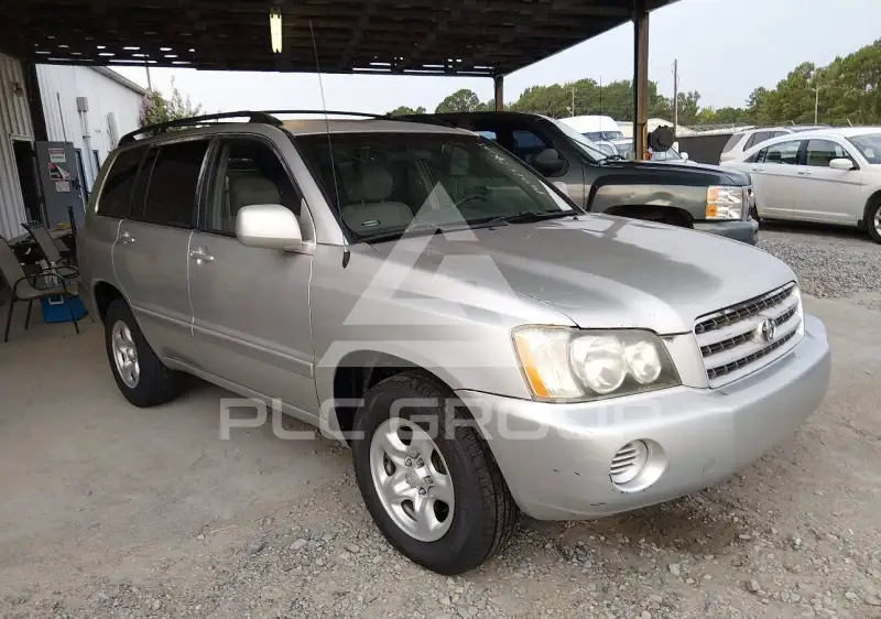 2003 Toyota Highlander photo