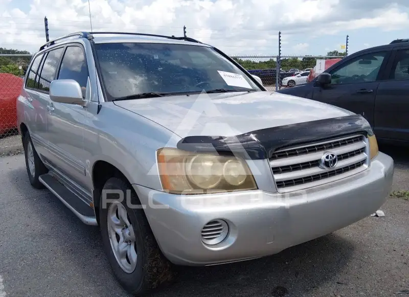 2003 Toyota Highlander photo