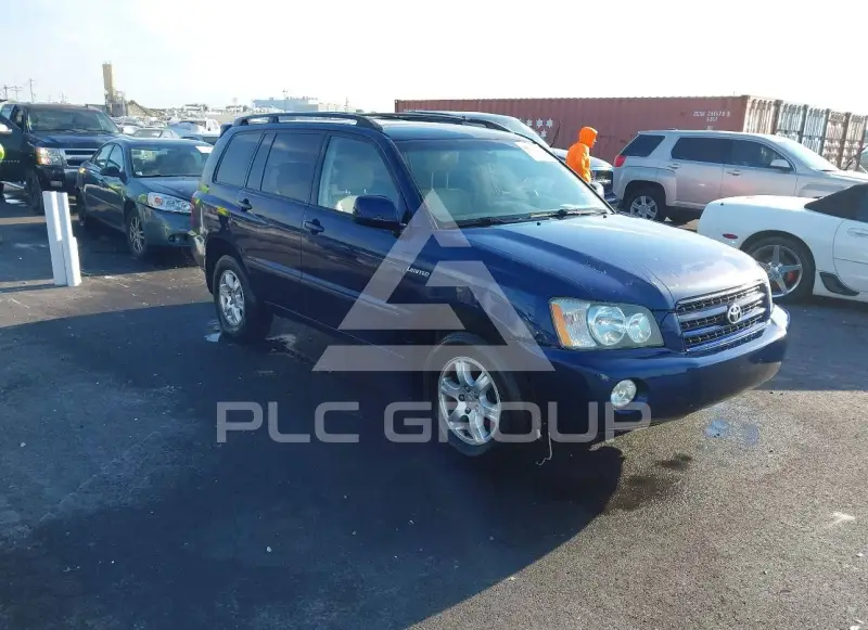 2003 Toyota Highlander photo