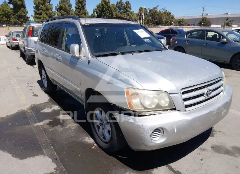 2003 Toyota Highlander photo