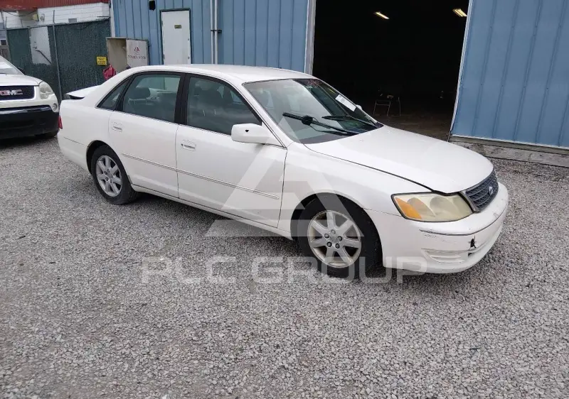 2003 Toyota AVALON photo