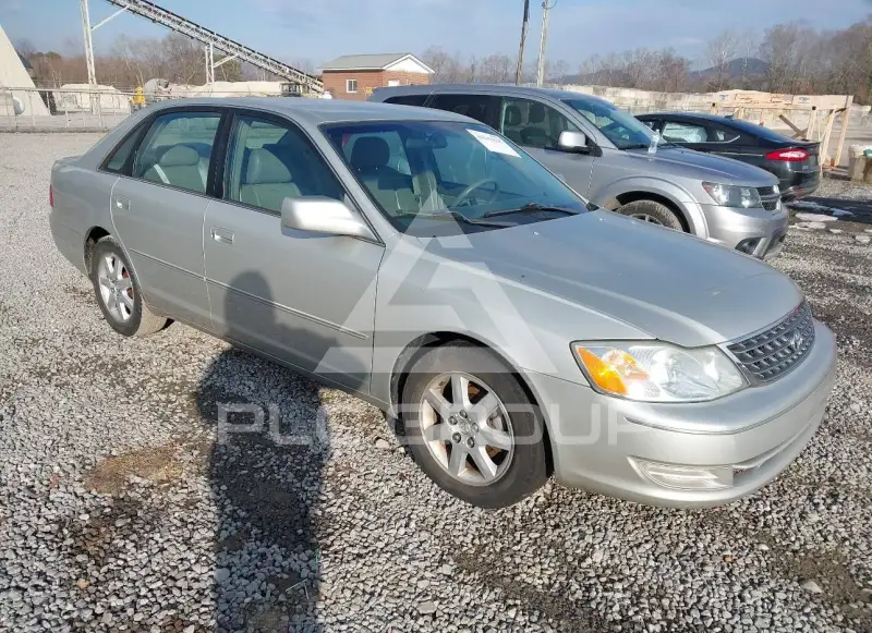 2003 Toyota AVALON фото