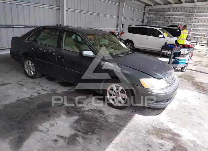 2003 Toyota AVALON photo