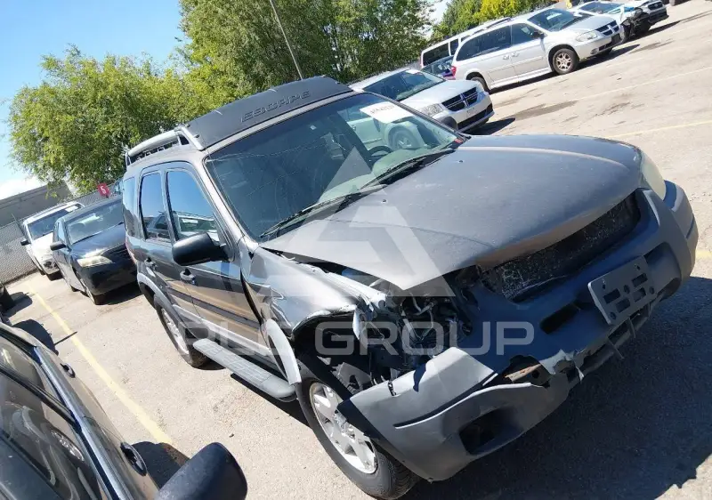 2003 Ford ESCAPE photo