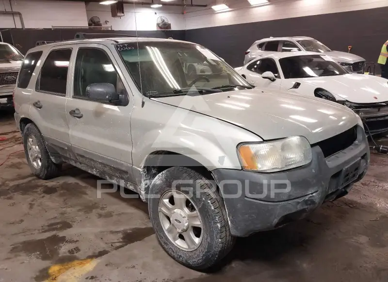 2003 Ford ESCAPE photo