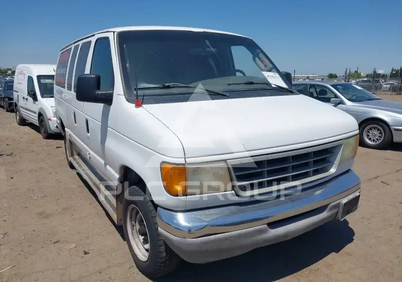 2003 Ford E-350 photo