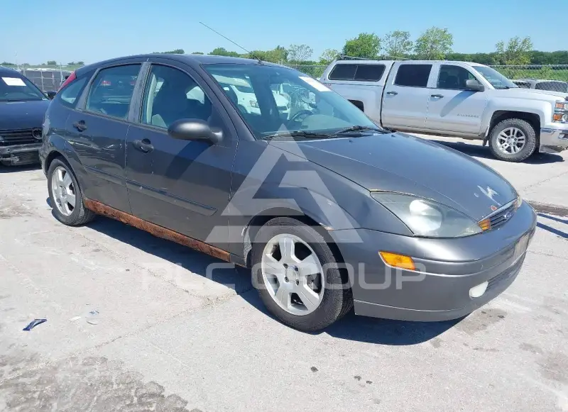 2003 Ford FOCUS photo