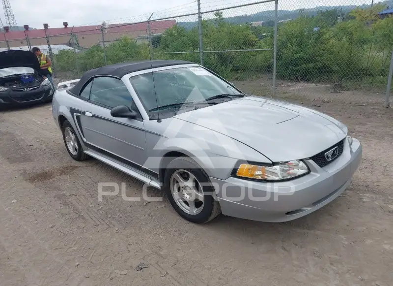 2003 Ford MUSTANG photo