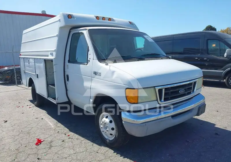 2003 Ford E-350 photo