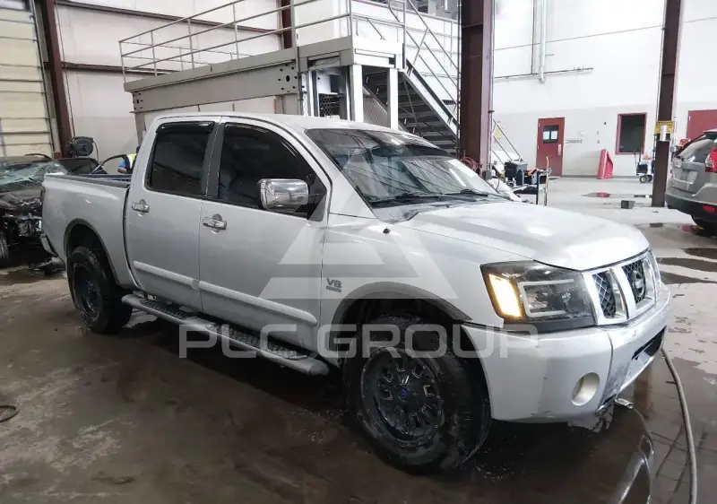 2004 Nissan TITAN фото