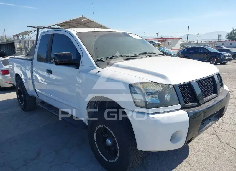 2004 Nissan TITAN фото