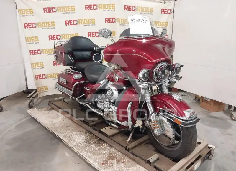 2004 Harley-Davidson FLHTCU фото