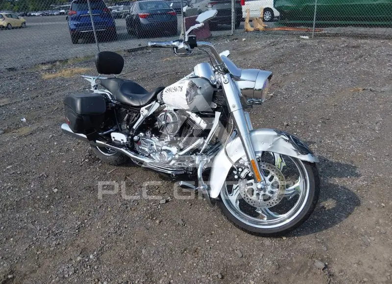 2004 Harley-Davidson FLHRSI photo